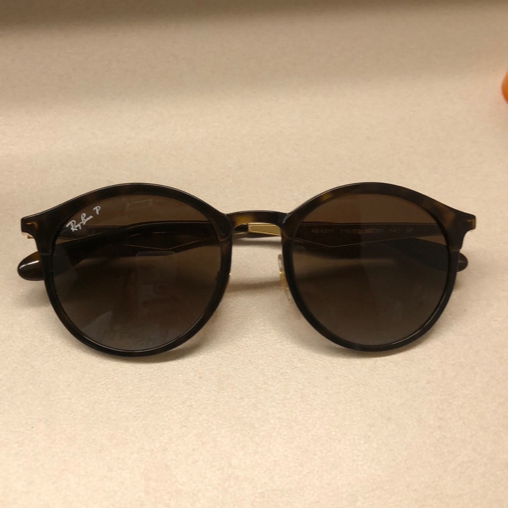 Ray Ban “Emma” polarized sunglasses in tortoise!
